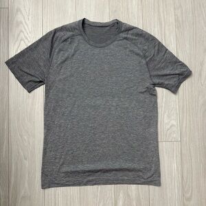 Lululemon Metal Vent Tech T Shirt Grey Silver Size Medium